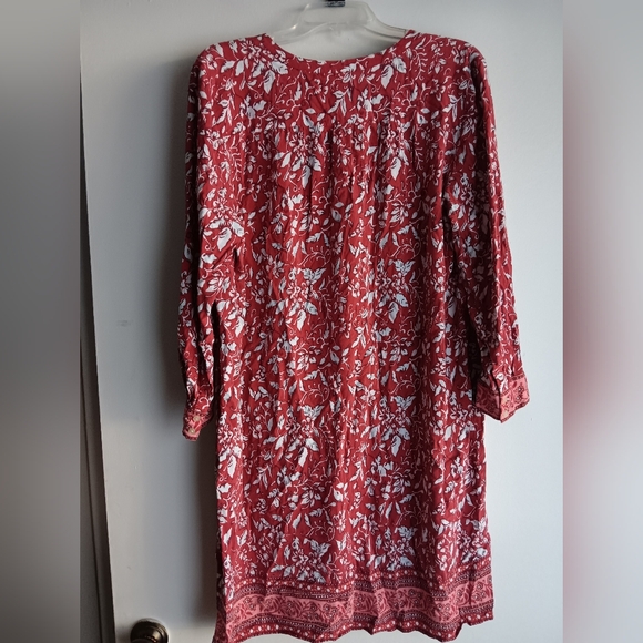 🚨LOFT Red and White Floral Blouse - Picture 4 of 4